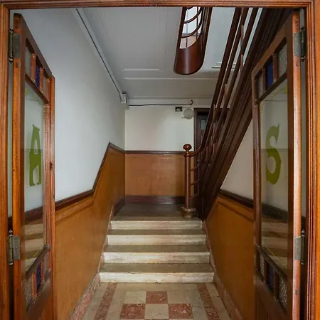 Апартаменти Charming Principe Real Perfect For Families *